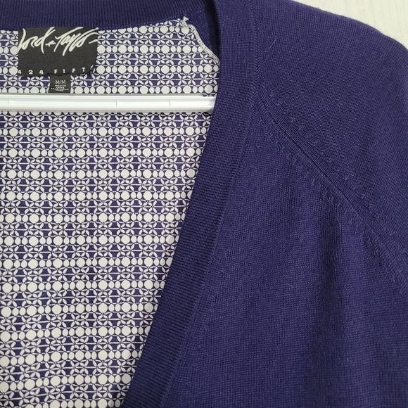 Lord & Taylor Merino Wool and Silk Cardigan Sweater size M - Picture 3 of 8